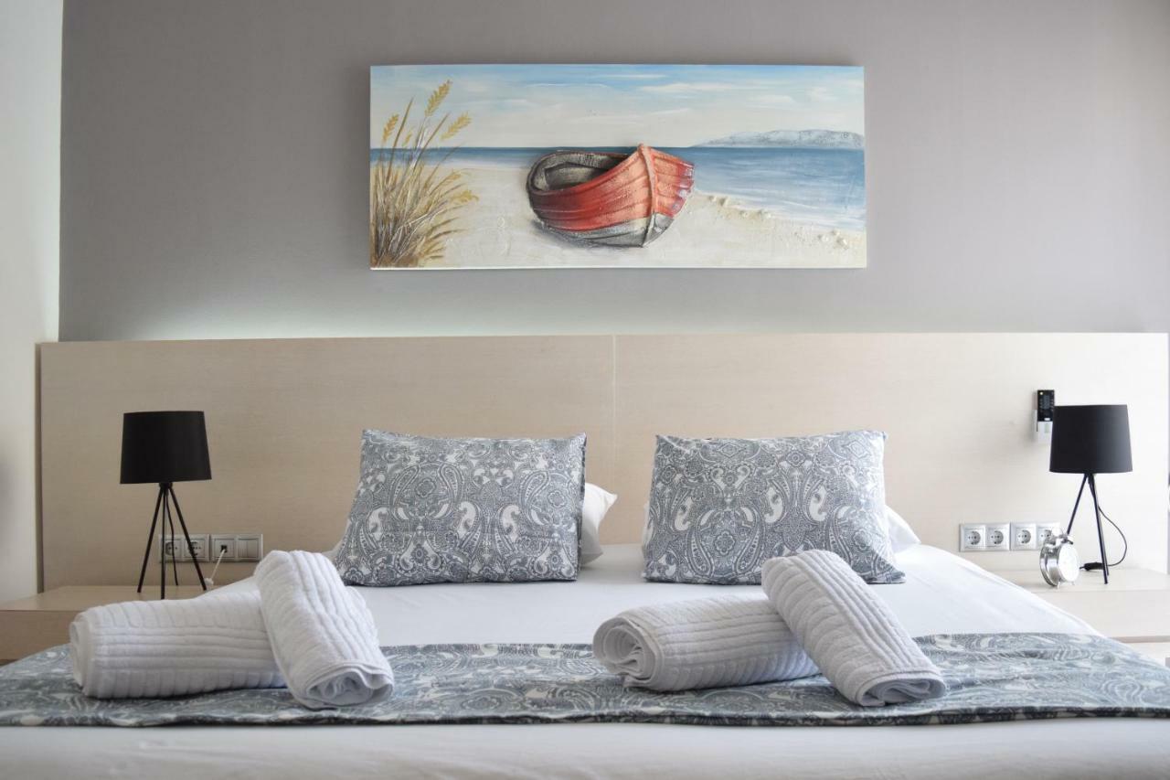 Poseidon By Heloni Apartments Piraeus Buitenkant foto